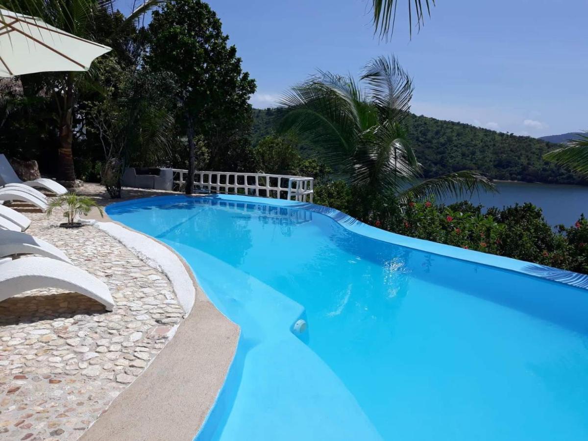 อัล ฟาโร กอสเมียว โฮเต็ล Hotel บูซวงกา ภายนอก รูปภาพ