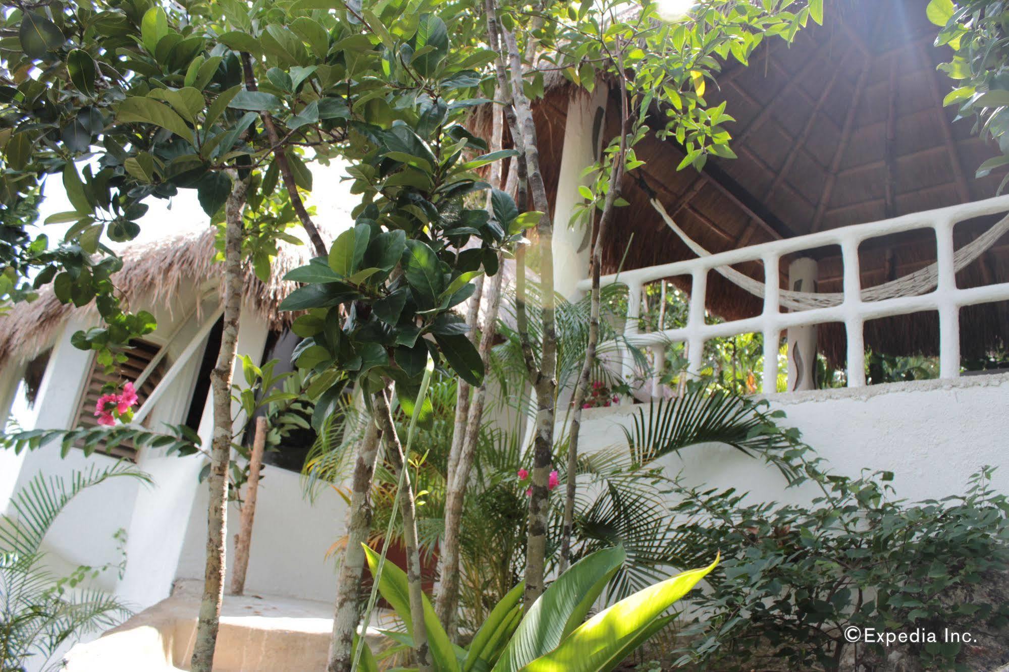 อัล ฟาโร กอสเมียว โฮเต็ล Hotel บูซวงกา ภายนอก รูปภาพ
